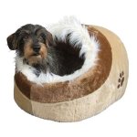 Trixie Kuschelhöhle Minou beige-braun Originalgröße mit Hund