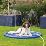 Karlie Sprinklermatte Splashy 130 cm mit Hund